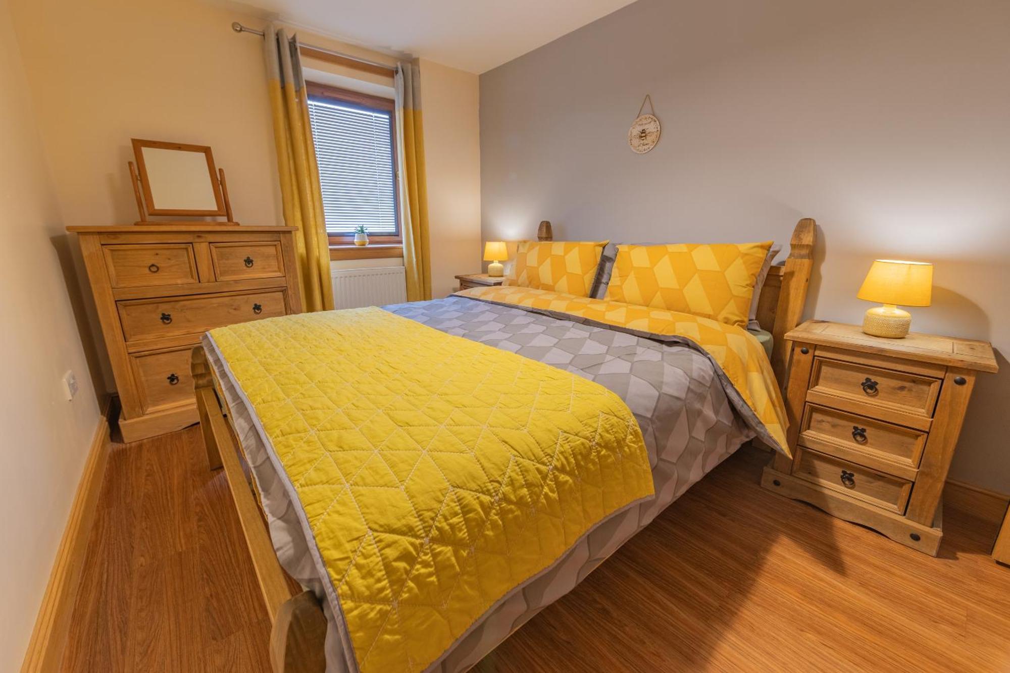 Quay Head View Aparthotel سْترانرير الغرفة الصورة