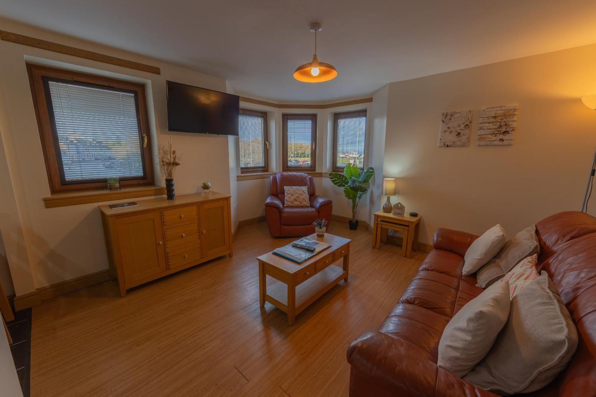 Quay Head View Aparthotel سْترانرير الغرفة الصورة