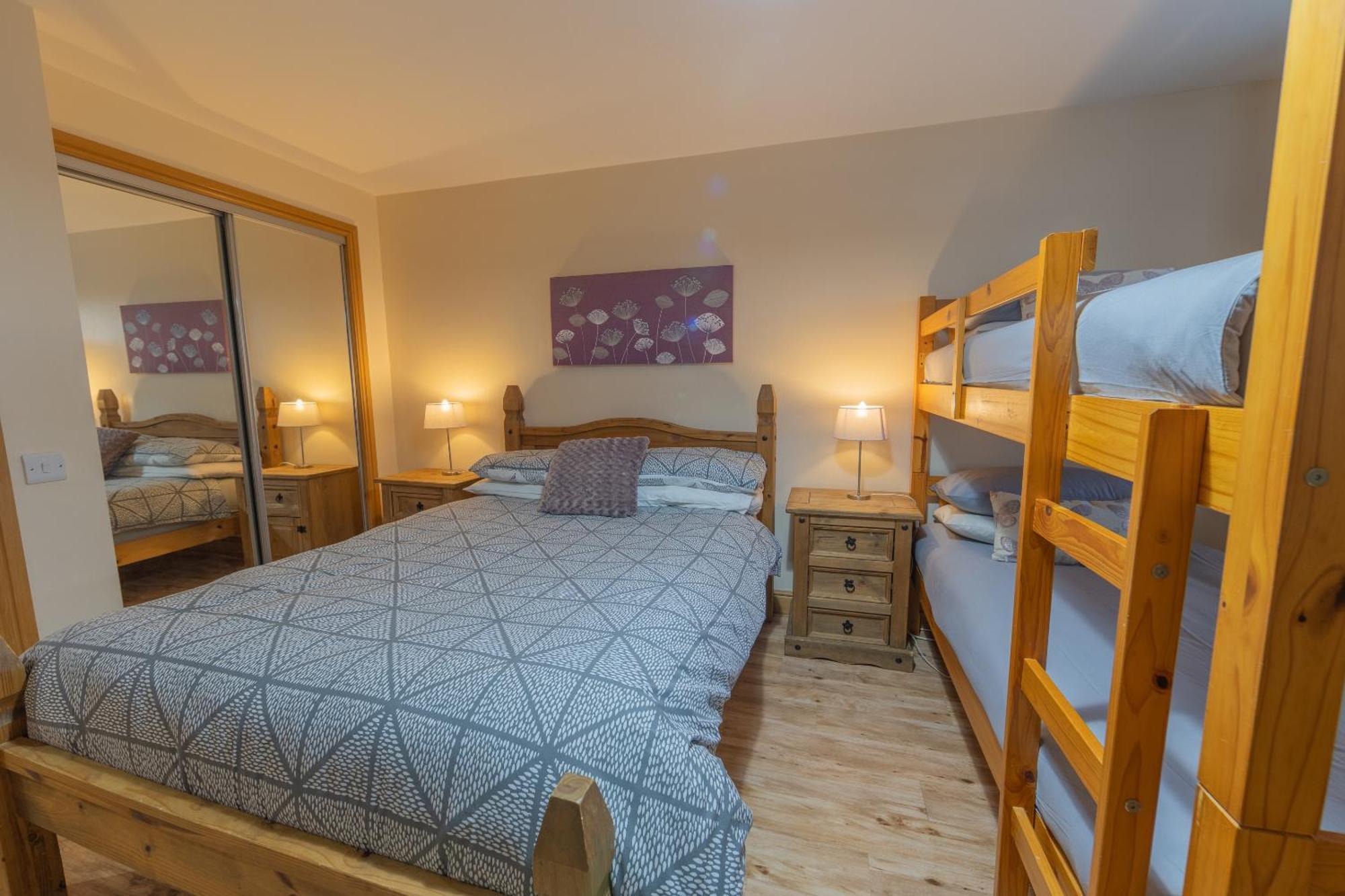 Quay Head View Aparthotel سْترانرير الغرفة الصورة