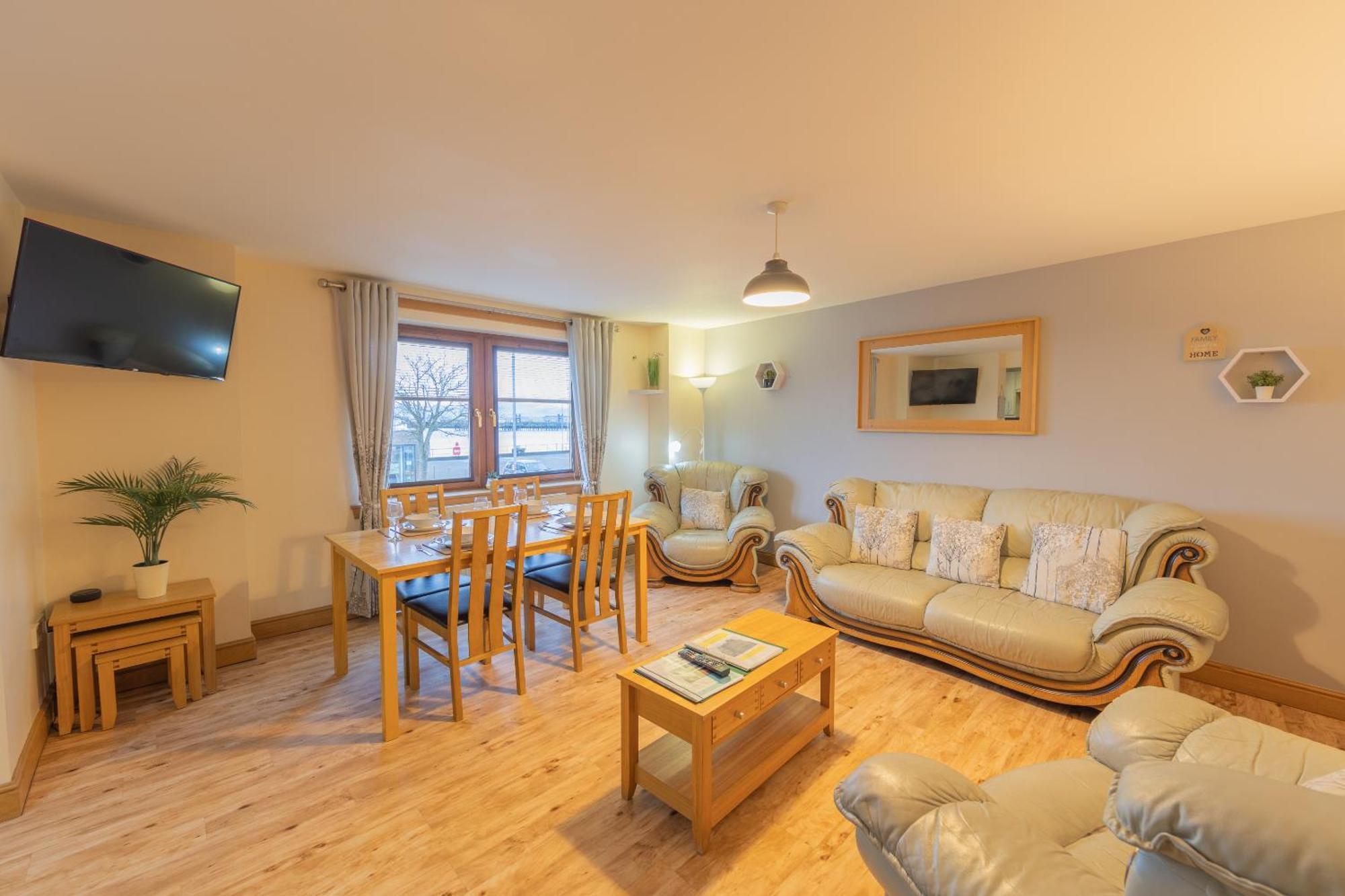 Quay Head View Aparthotel سْترانرير الغرفة الصورة