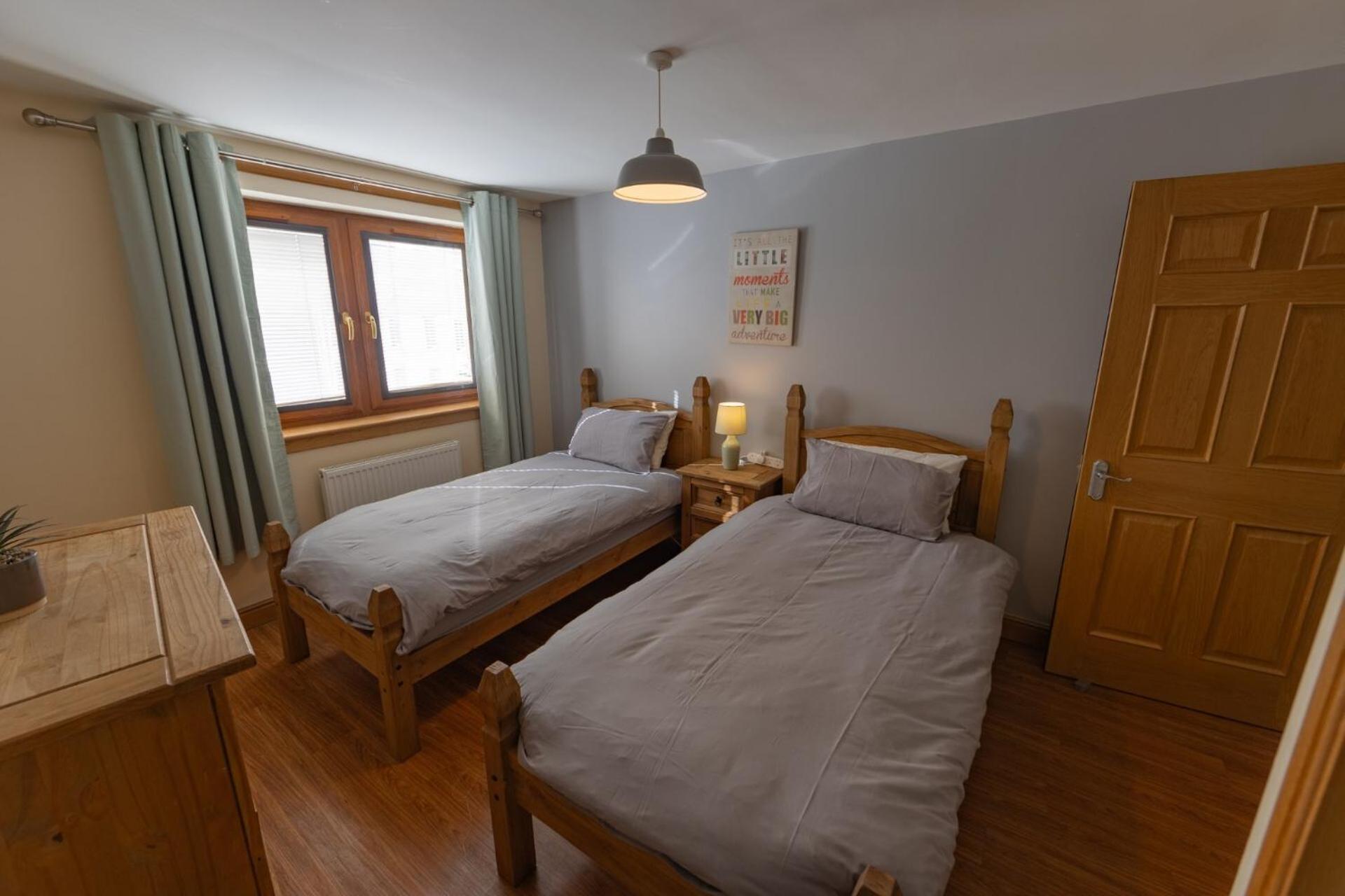 Quay Head View Aparthotel سْترانرير الغرفة الصورة